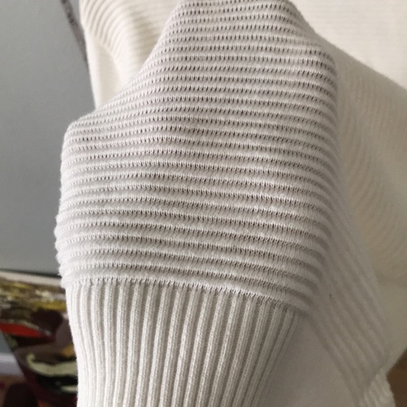 White sweater - Picture 2 of 4